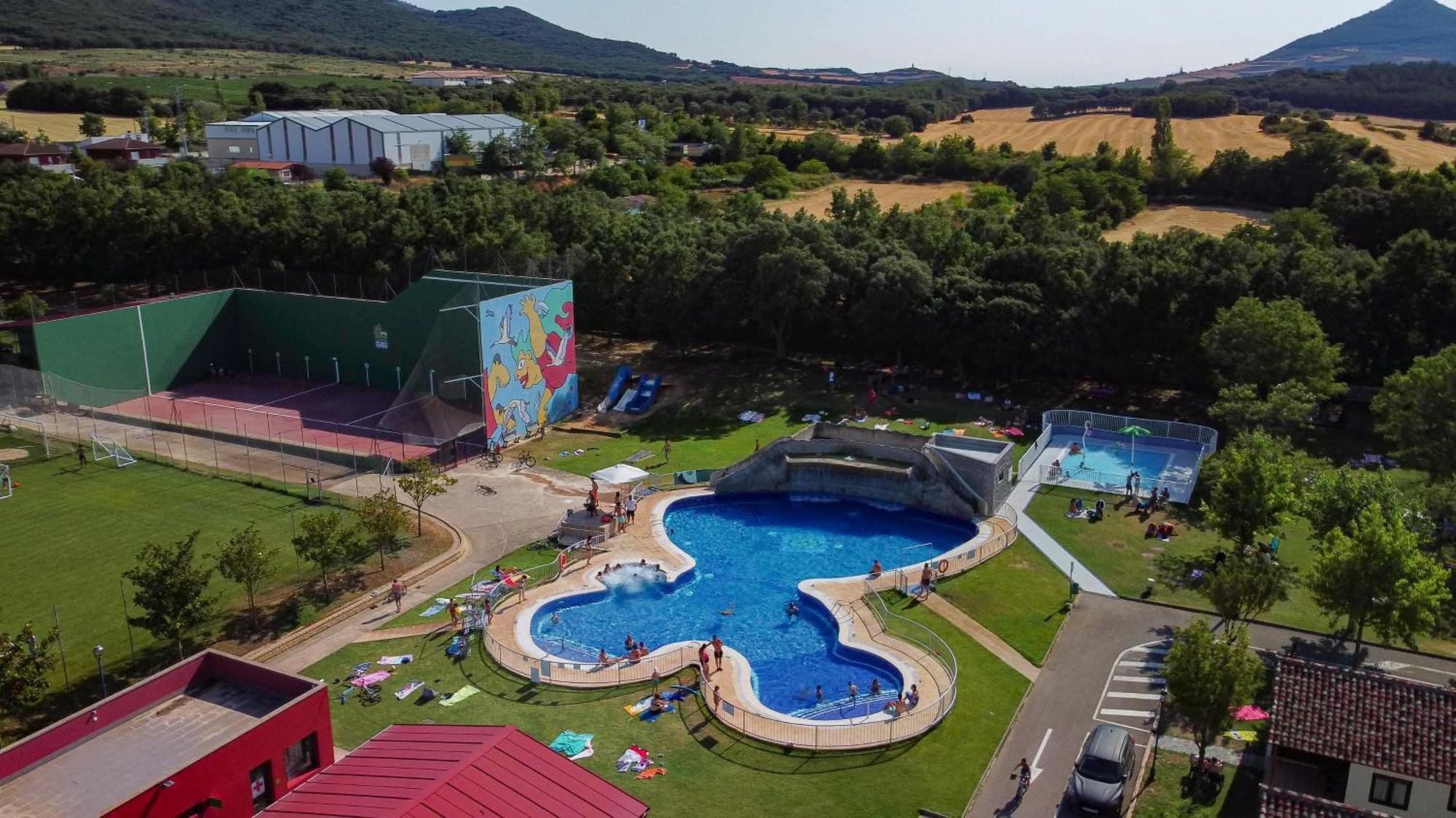 Camping Iratxe Ciudad De Vacaciones Айеги Экстерьер фото