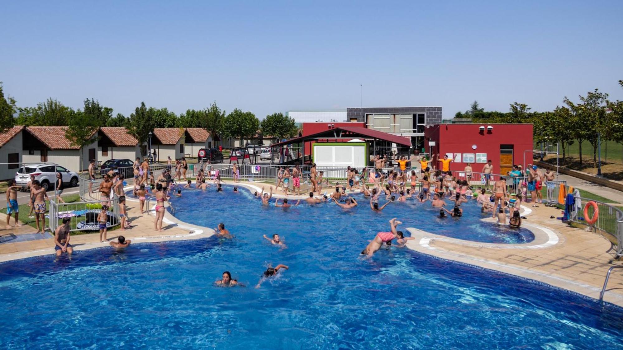 Camping Iratxe Ciudad De Vacaciones Айеги Экстерьер фото